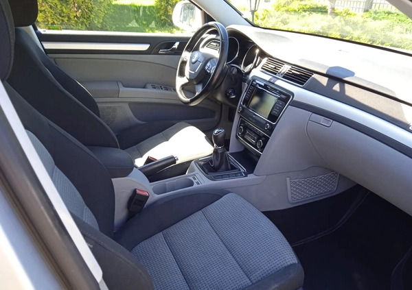 Skoda Superb cena 23800 przebieg: 477000, rok produkcji 2013 z Pyrzyce małe 67